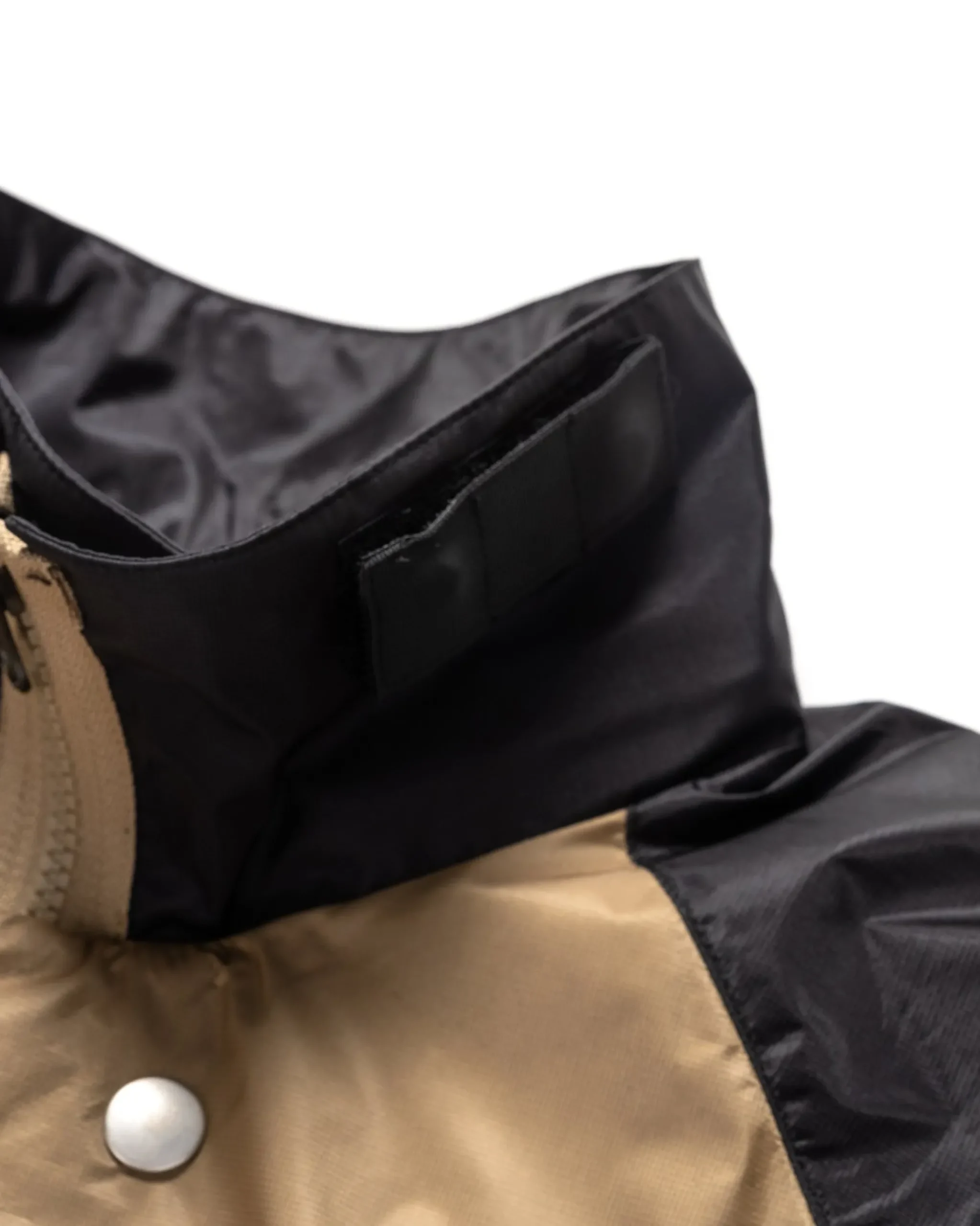 Acronym J95-Ws 2L Gore-Tex Infinium™ Windstopper® Jacket Khaki/Black>Men Outerwear