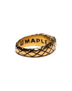 MAPLE Quilted Signet Ring Slim 14K Gold Plated><noscript><img width=
